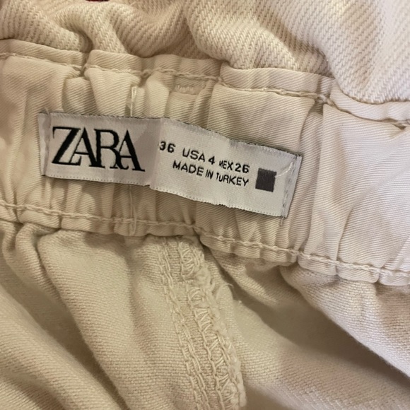 Zara paper bag jeans size 4 in cream. - Picture 3 of 4